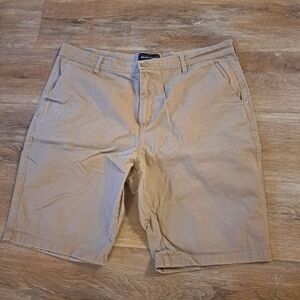 Wicked Stitch Men's Tan Shorts Size 38